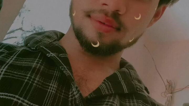 ❤️👀⚜️