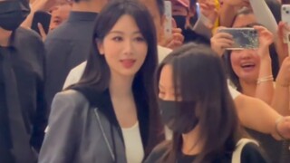 杨紫2024926见面会:走之前不忘给大家鞠躬,奥宝是世界上最好的小女孩！好瘦好漂亮好美的老婆