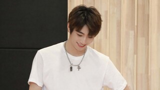 【لي جينينغ】لمحات من بلاك مامبا