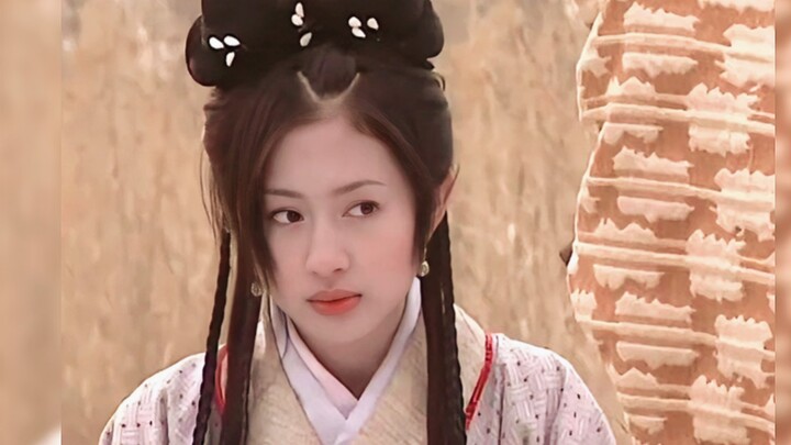 Turns out this maid is the real hidden master! What three seductive fox spirits failed to accomplish