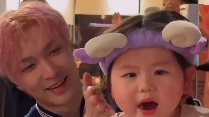 هل ياويي ياو تحب الأشخاص الوسيمين؟