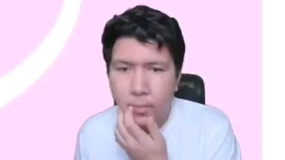 Emang boleh sok kuat nahan cemburu gitu ?