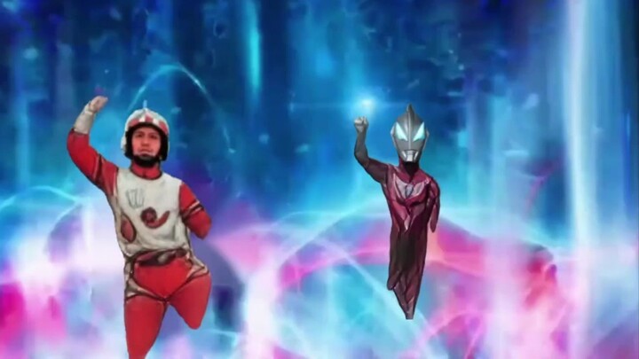 According to the official history, Geed has always maintained his original form.