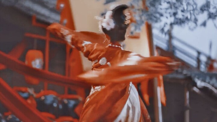 Đây mới gọi là màn múa dâng! Sau bao năm, cuối cùng bạn lại được khoác lên mình trang phục cổ trang!