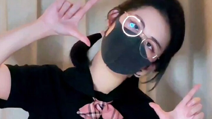Đào bới và đào bới trong khu vườn nhỏ ~ [Naimi]
