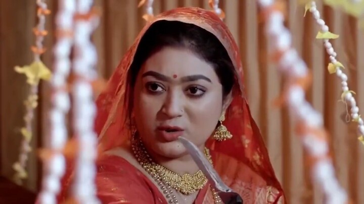 কোটিপতি ঘরের মেয়ে যখন গরিবের ঘরের বউ  ।