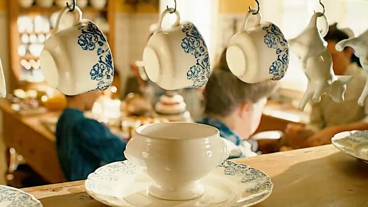 แค่ได้ยินเสียงแก้วสั่นก็รู้เลยว่าหายนะกำลังจะมาถึง