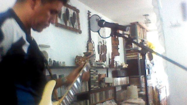 Al otro lado del silencio (2)