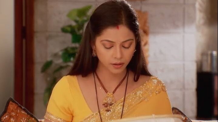 Iss Pyaar Ko Kya Naam Doon-205