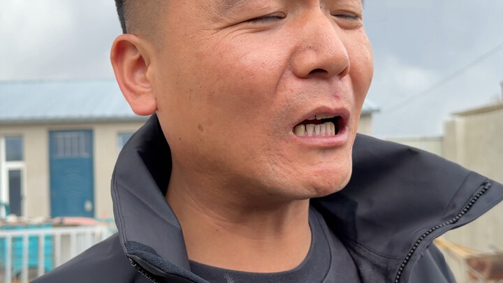 【Pan Hong Suka Main Anjing】Video terbaru telah tayang, ayo segera saksikan!