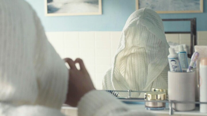 A boy wakes up to find himself turned into a ghost, pulling off feats that others only dare to dream