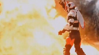 "Taiwan Production Co., Ltd." ภาคพรีเควล White Fox เคลือบทองซึ่งเป็นภาพอันล้ำค่าของการโจมตีสถานีภาพย