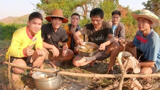 ต้มปลาข่อใหญ่,ก้อยปลาสดๆ,งมหอยปรัง หว่านแหกินข้าวป่า ได้บรรยากาศสุดๆ