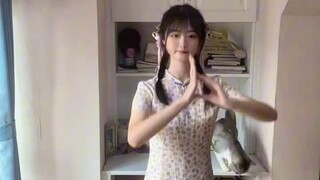 Anh yêu em-Cua Thượng Hải-🦀️/Cô gái Trung Quốc ở đây (chủ nhân thực sự đang ngủ ở phía sau)