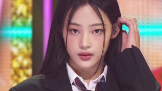 Newjeans new song Hurt 220828 song stage