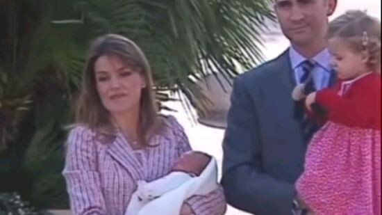 Spanish Royal Family: King Felipe VI, Queen Letizia, Crown Princess Leonor, & Infanta Sofia 🇪🇦 .