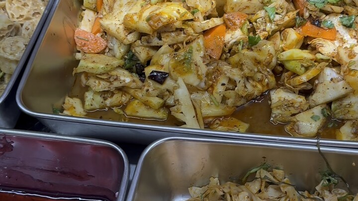 A breakfast buffet for 11 yuan