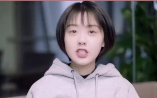 A Day in the Life of Our Customer Service Girl