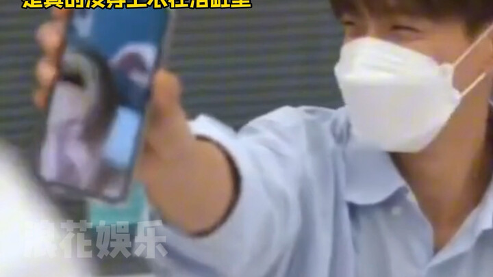 Seventeen bá đạo hết chỗ chê trong khoản bắt trend siêu nhanh!