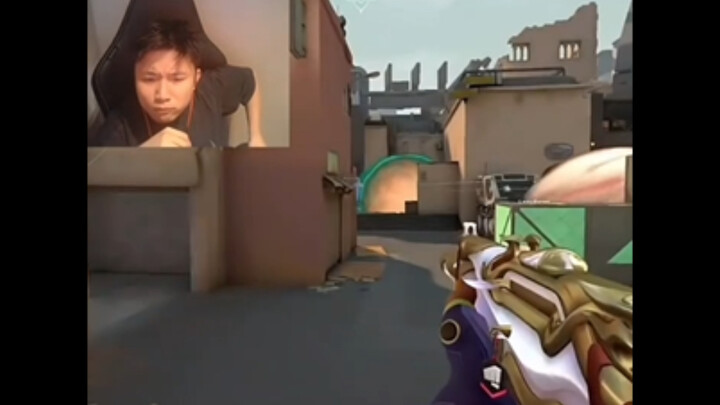 dank1ng ดูการเล่นของนักแข่งหญิงมือหนึ่งโลกในเกมวาร์รันท์ โถ พวกคุณอย่าดูไลฟ์ผมแล้วไปดูเขาดีกว่า