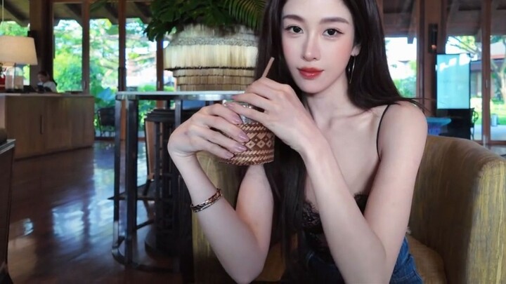 Blogger Berwajah Cantik No.1 di Area Tari