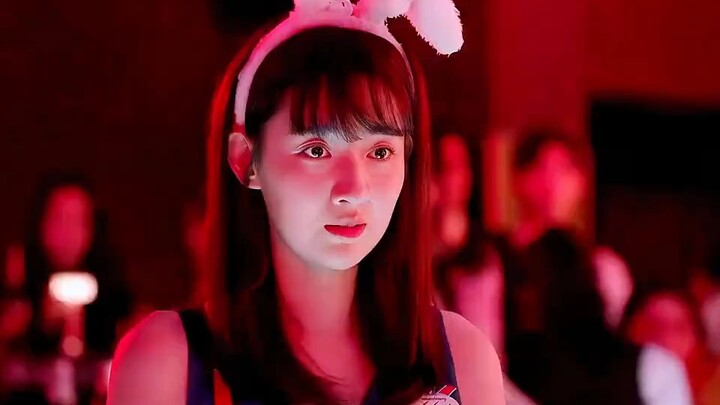 Gadis itu hanya menggunakan satu trik untuk membeli anggur seharga dua ratus dengan harga seribu del