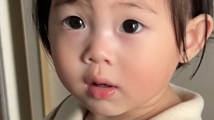 居然主动说“出去玩”了