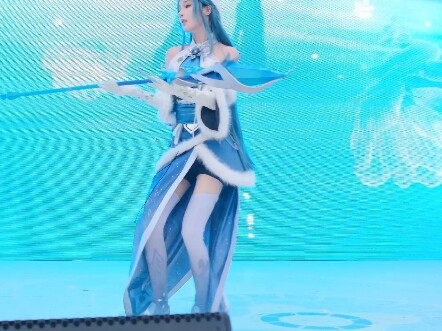 الوعد لمدة عشر سنوات مع وانغ جاو جون