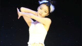 直击大学生演出现场，小天鹅版《you and me》！