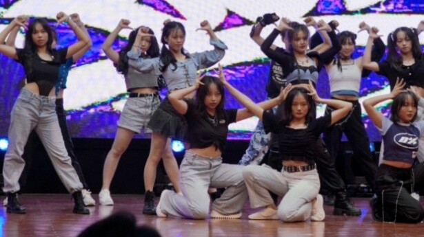 หลังจากซ้อมเพียงวันเดียว ทอมบอยก็เต้นแบบนี้เหรอ? | ชมรมเต้นรำริมถนน BGM โรงเรียนมัธยมศึกษาตอนต้นหนาน