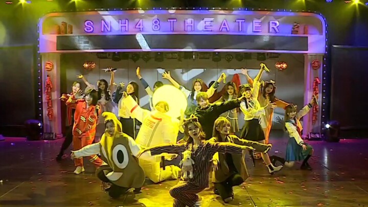 Team X's fancy-dress version of "Romantic Rocket"—Amakusa truly lives up to his title as the king of