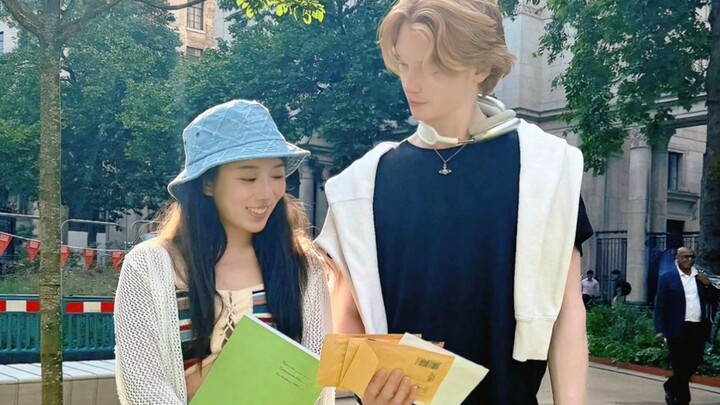 Anh ấy nói: “Tôi sẽ hỏi mọi người Trung Quốc tôi gặp xem họ có quen Lâm Phi Vãn không.”