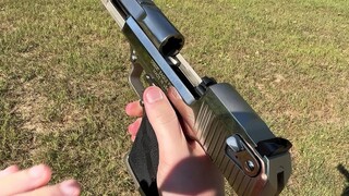 【4K】استخدام مسدس Desert Eagle عيار 50 في وضع إطلاق النار من منظور الشخص الأول
