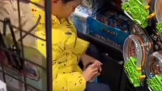 我猜这就是布鲁可单盒上塑封的原因吧