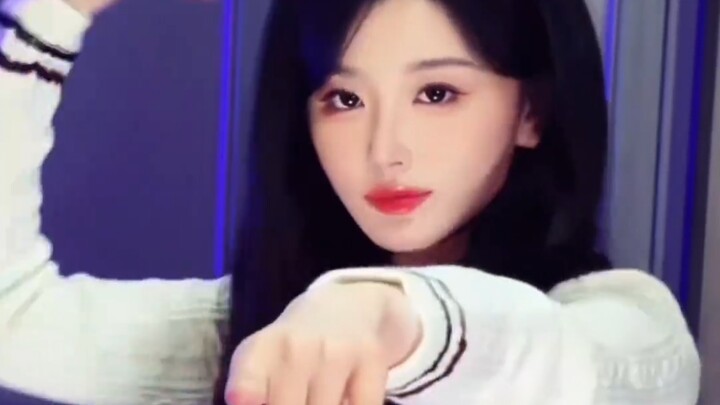 ข่งเสวี่ยเอ๋อร์เต้นเพลงมาร์ชของตัวเอง!