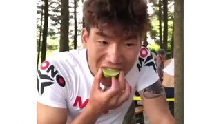 eating lemon with reaction 😅😂😂😂😂😂😂😂