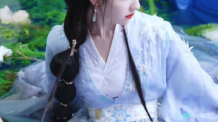 Even if Guo Jingming insists on promoting her, it won’t affect this sister’s beauty!
