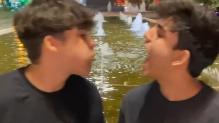 من يجرؤ على فتح فمه