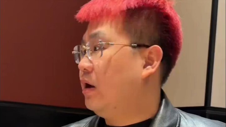 Fellow drinkers and eaters in good times can’t compare to a warm cup of tea in the cold wind.