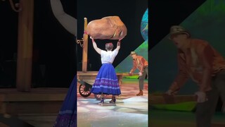 Disney On Ice Encanto 2023 #disneyworld #disneyonice #encanto #luisamadrigal #disney #shorts