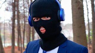 أنت تنفخ مؤمني، أليس كذلك؟!