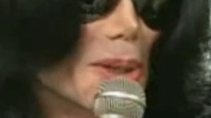 MJ sang Nhật tham gia chương trình tạp kỹ, thần tượng được gặp gỡ một thần tượng còn lớn hơn, cảm gi
