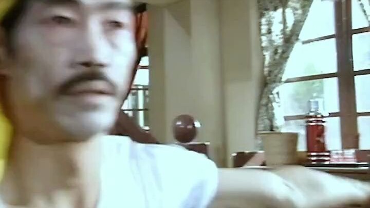 The Taoist priest was poisoned by a corpse, and his wife helped him to expel the poison