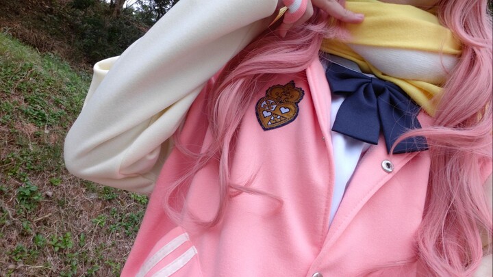 My girlfriend, upon hearing I play “Youzi,” actually cosplayed Mieguru just for me...?!