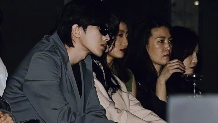 “The performance was great, but everyone was just watching Cai Xukun.”