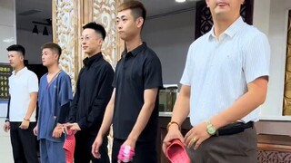 弗雷尔卓德洗浴中心 今日依旧炫暗示