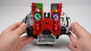 Unboxing the 20th birthday gift of Tokusatsu Up
