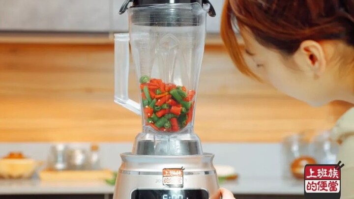 【ข้าวกล่องมนุษย์เงินเดือน】- ซอสอร่อยยิ่งกว่าลาวกั่นหม่า ทำเองหอมฟุ้งจนน่าอิจฉา!