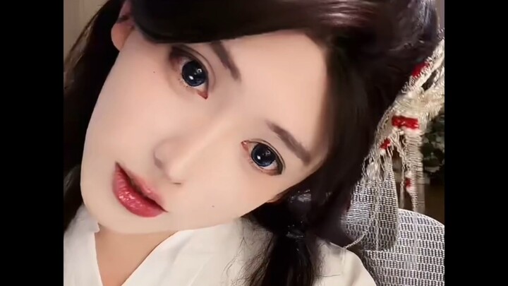 ไห่ซิน หยวนหยวน 4 ผลงานรวมเป็นหนึ่งเดียว: “เล่ห์กลของหยวนจื่อ”, “จอมเผด็จการ”, “มิกซ์แดนซ์”, “ใครกัน