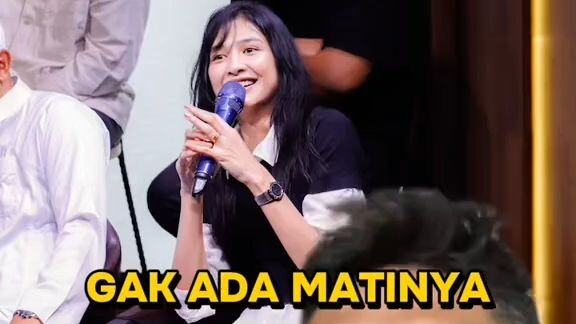Mikha Tambayong dan Oki Rengga adalah kakak-adik ??!!